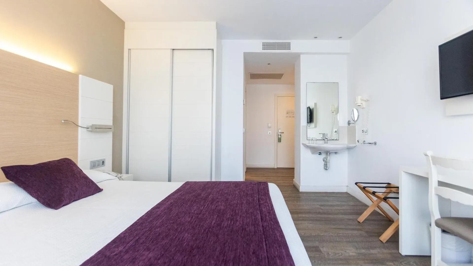 Hotel Mariant S'Illot  3*, S'Illot (Mallorca) Spain